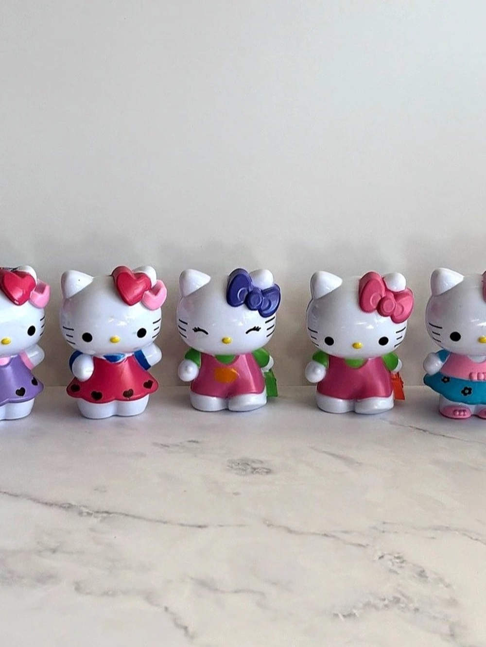 Sanrio Hello Kitty Collectible Figure Set by Just Play Pink & White